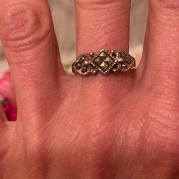 Sterling silver/marquisate ring size 8 - Picture 3 of 6